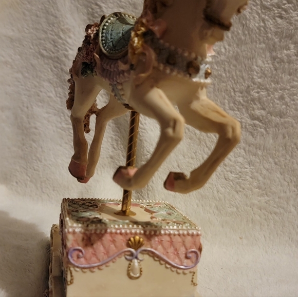 Vintage Musical Carousel Rocking Horse - Picture 6 of 6